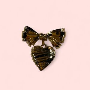 Shiny vintage gold heart bow brooch I love you grandma